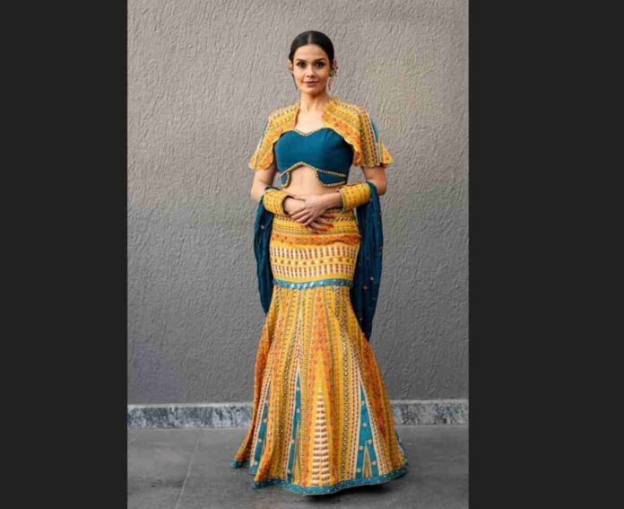 Swa Signature Style, Swa fashion, sustainable fashion, vintage sarees, Bangalore fashion launch, organic lehenga, Pooja Sahai, Dr Rekha B S, Indian couture, eco-conscious fashion, hand-embroidered lehenga, The Bangalore Room, personalized styling,Cover Magazine,The Cover Magazine,